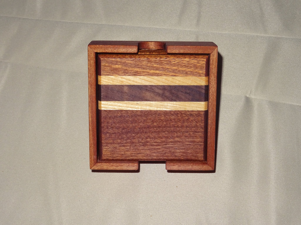 Massief houten onderzetters.